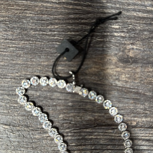 Necklace with sparkle stones - Picture 5 of 5